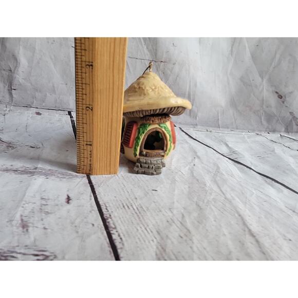 Mushroom House Hallmark 1978 Animal Home Ornament Tree Trimmer Collection Vintag - Picture 7 of 7